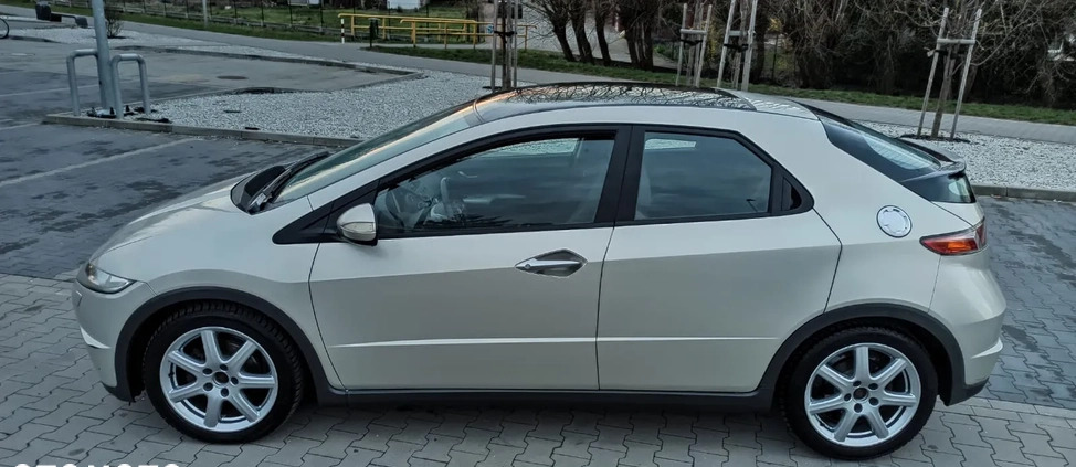 Honda Civic cena 16999 przebieg: 230300, rok produkcji 2007 z Swarzędz małe 596